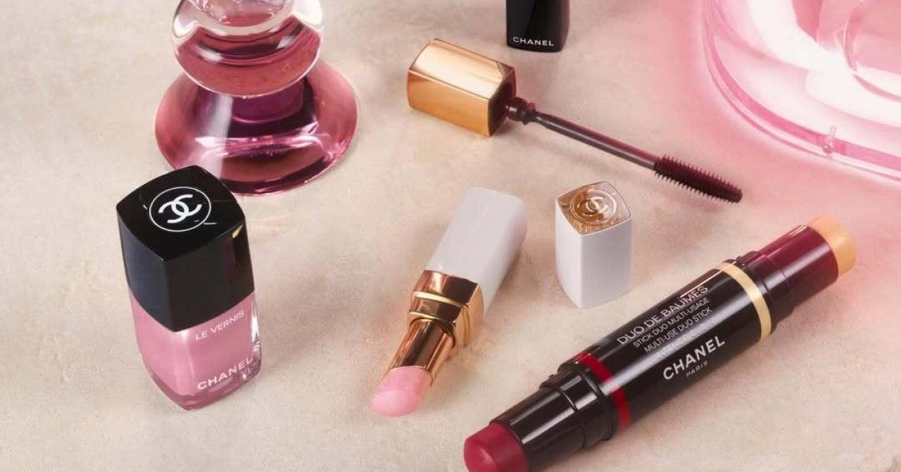 Novi Chanelov balzam u stiku je sve što treba za savršen ljetni make up - dolazi u tri verzije i može se koristiti za razne namjene