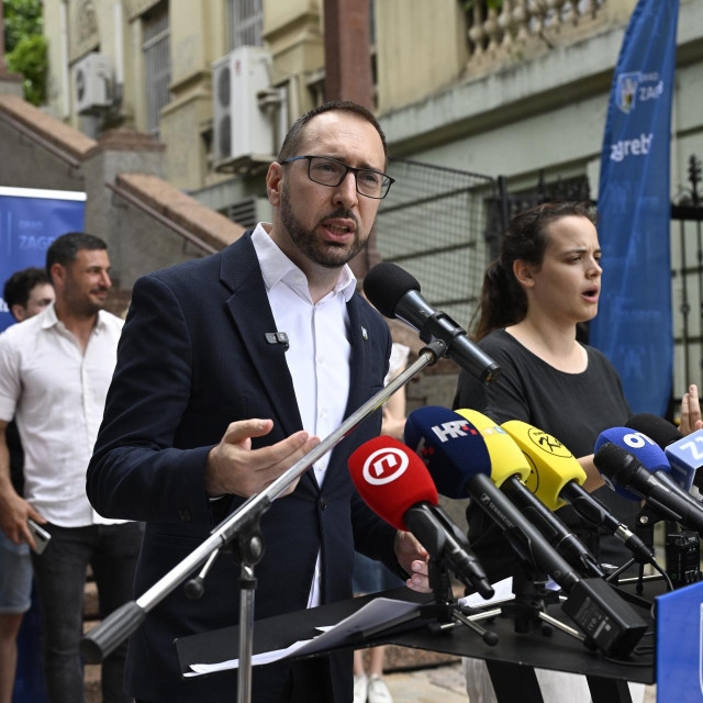 Gradonačelnik Tomašević održao konferenciju za medije povodom otvorenja Schlosserovih stuba