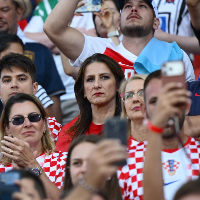 Davorka Dalić sa sinovima Tonijem i Brunom