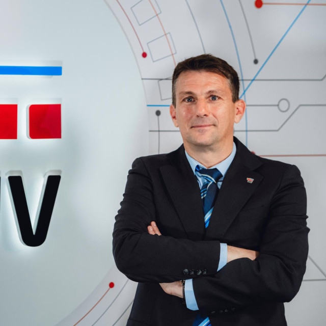 Denis Nikola Kulišić, član Uprave - direktor OIV-a