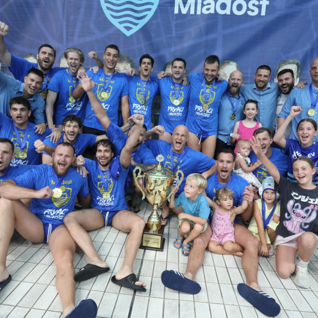 Vatrepolisti Mladosti
 