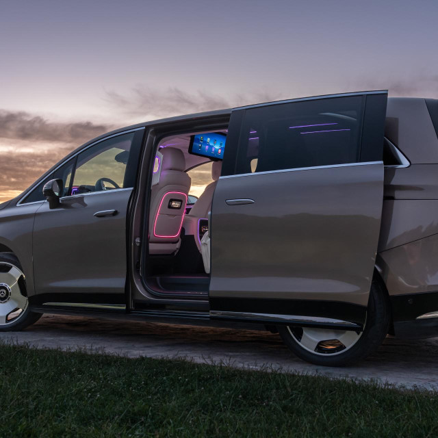 Mercedes VLE