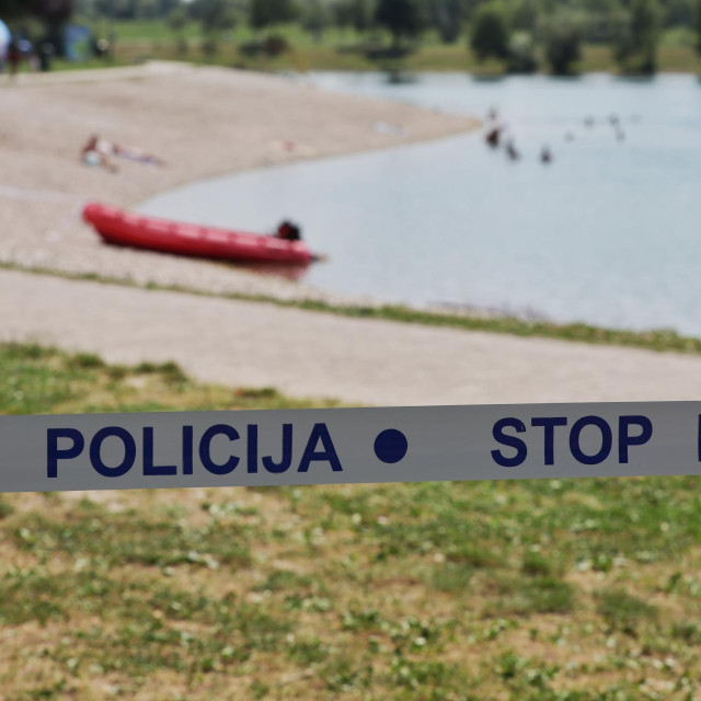 Policija na Jarunu, ilustracija