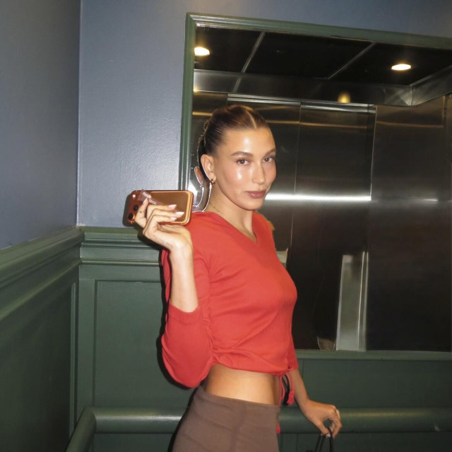 Hailey Bieber