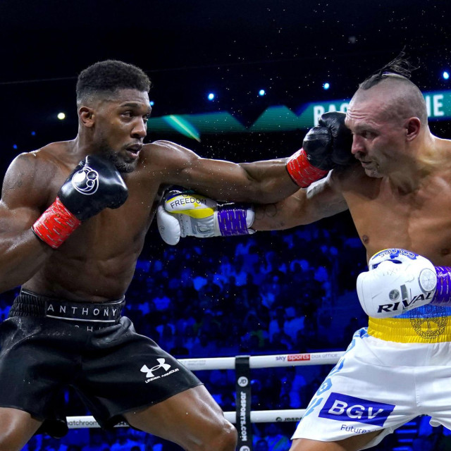 Anthony Joshua i Oleksandr Usik
