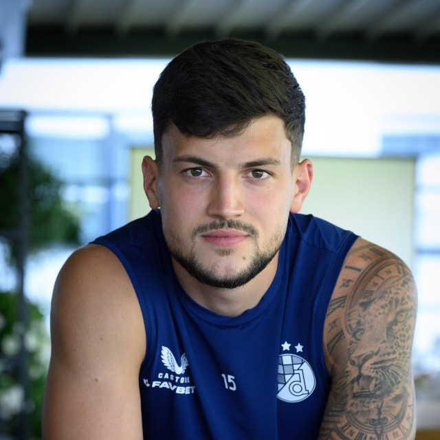 Niko Galešić strpljvo je čekao priliku u prošloj sezoni, a onda ju je objeručke prihvatio u Dinamovu dresu