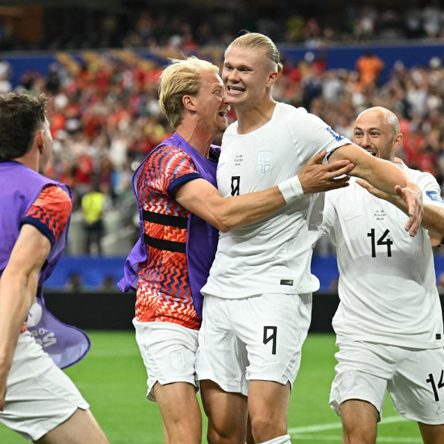 Erling Braut Haaland u proslavi pogotka