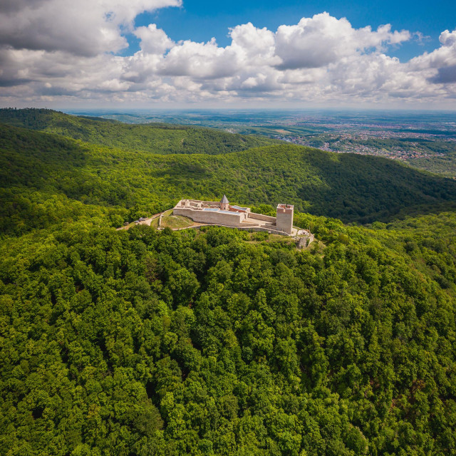 Pogled na Medvedgrad