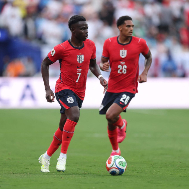 Bukayo Saka i Jarel Quansah u akciji protiv Paname