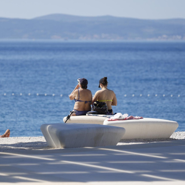 Najviša dnevna temperatura na obali dosezat će vrijednosti između 28 i 33 stupnja Celzija