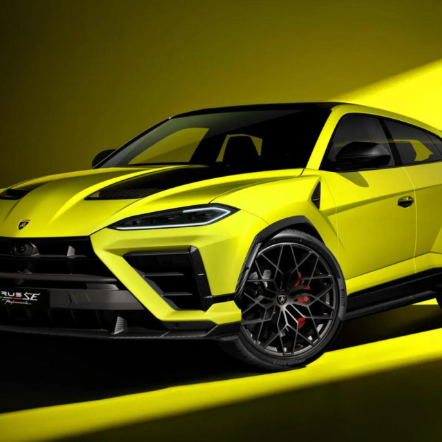 Lamborghini Urus SE Performante