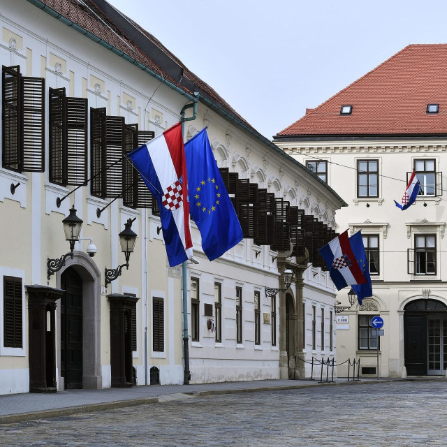 Banski dvori