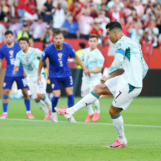 Cristiano Ronaldo izvodi kazneni udarac