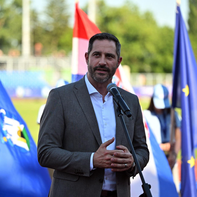 Tonči Glavina, ministar turizma i sporta Republike Hrvatske