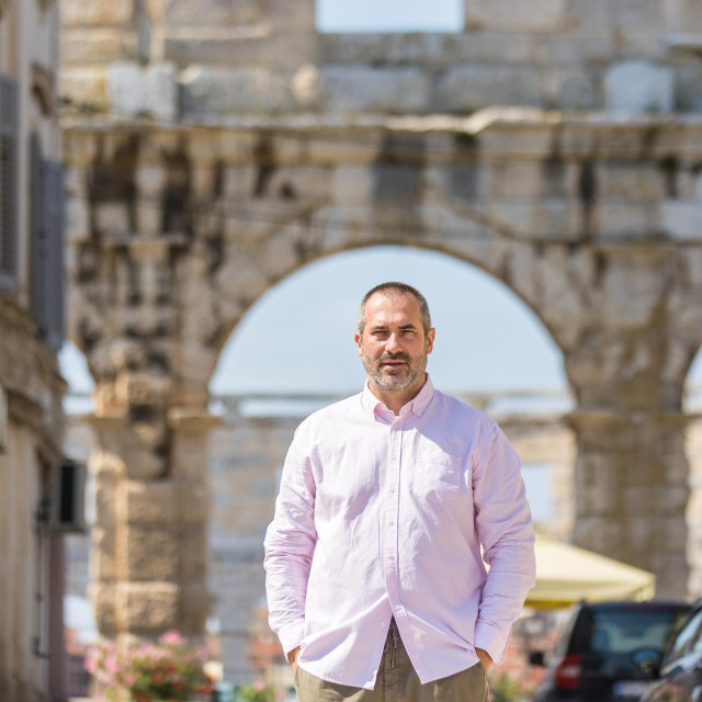 Danijel Pek