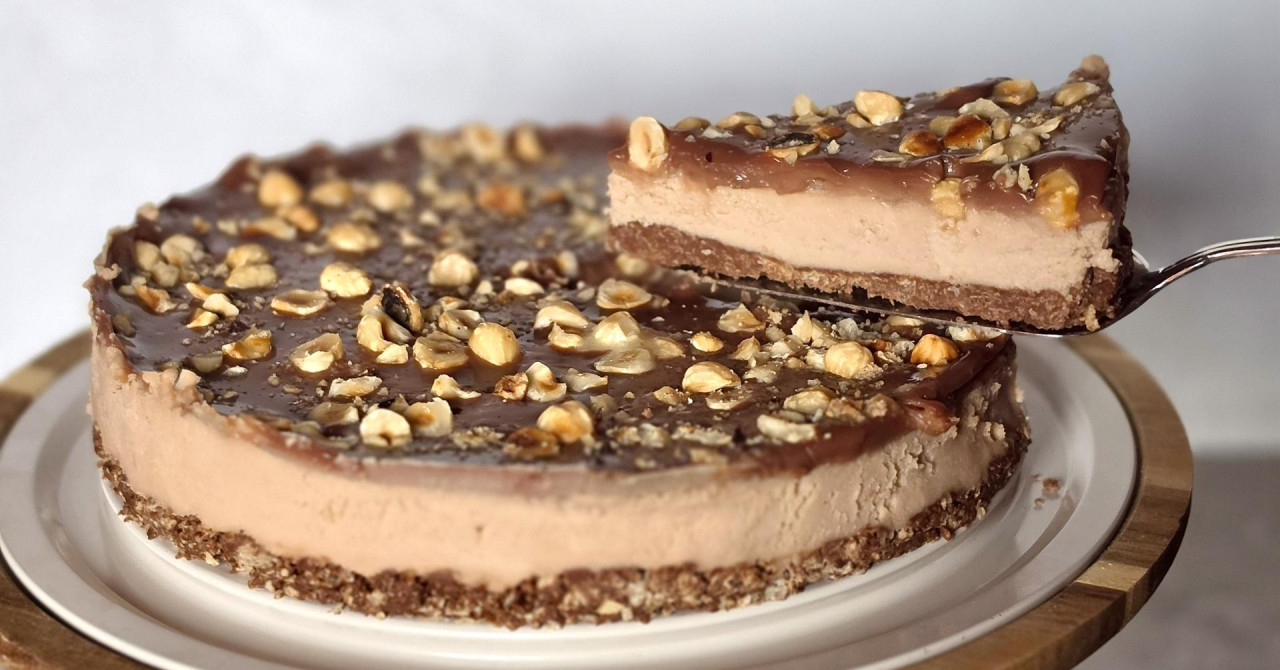 Gastro blogerica dala nam je recept za Ferrero tortu za koju ne trebate paliti pećnicu: potrebno vam je samo šest sastojaka