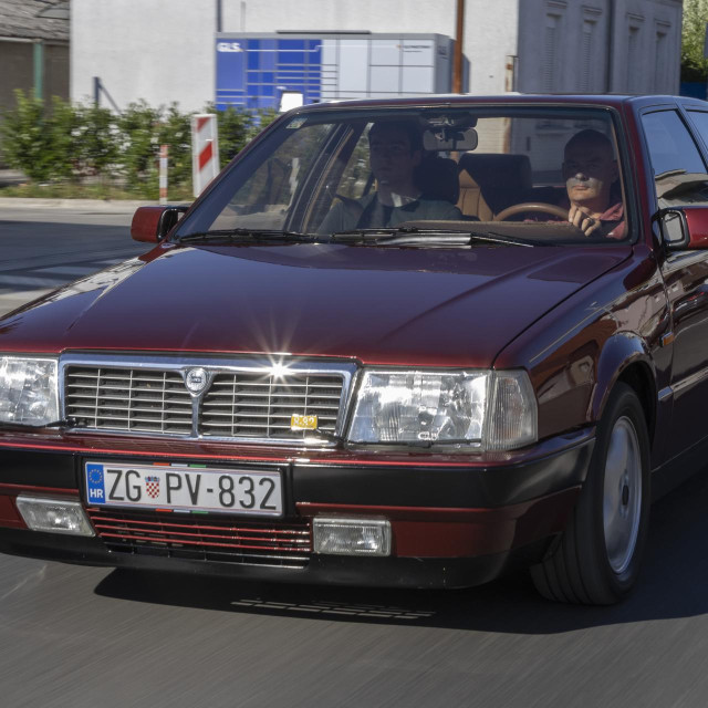 
Auto klub oldtimer Lancia Thema 8.32.