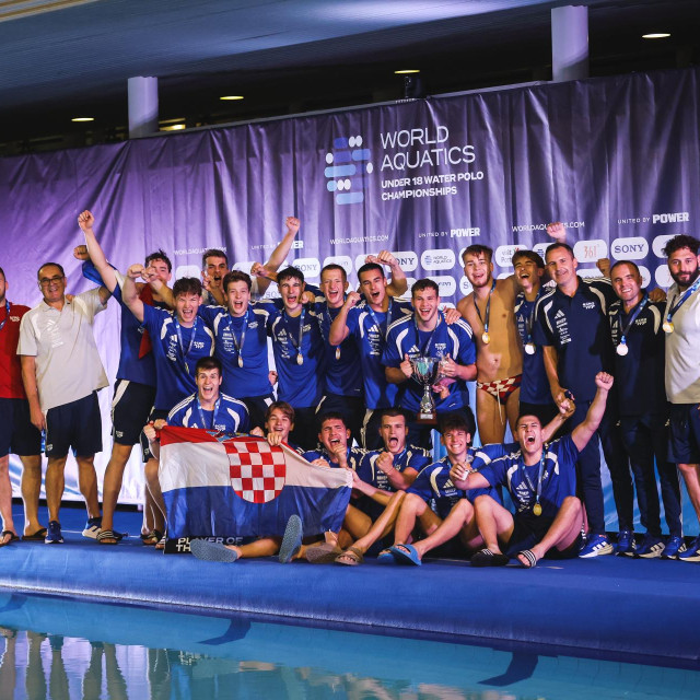 Hrvati na tronu - juniorska vrsta do 18, svjetski prvaci