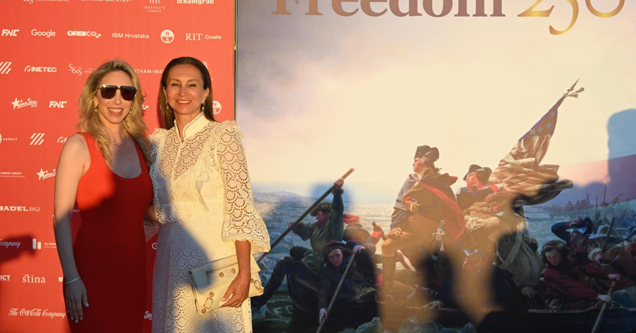 Bijela haljina Ive Majoli je ljetni san - riječ je o čipkastoj kreaciji kod nas jako popularnog dizajnerskog brenda