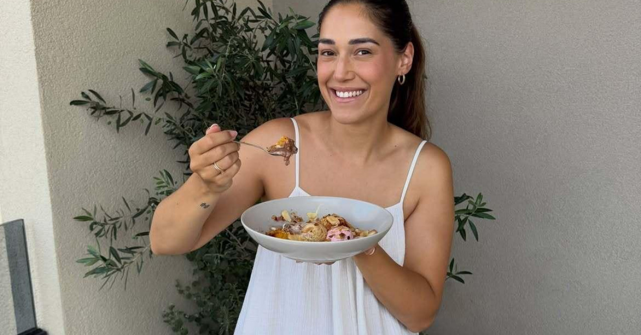 Spoj breskve, pudinga od vanilije i sladoleda osvaja na prvu: naša influencerica podijelila je recept za "savršeni ljetni desert"