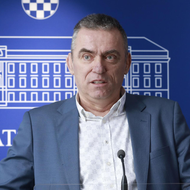 Stipe Mlinarić Ćipe
 