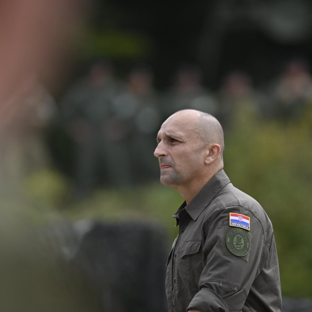 Ivan Anušić
 