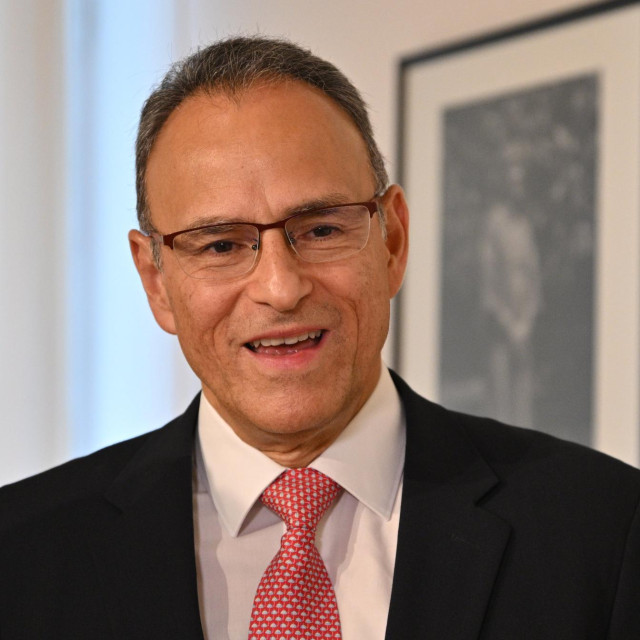 Edgard Perez Alvan.
 