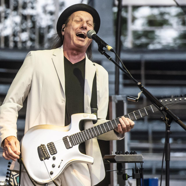 Koncert supergrupe BEAT, Adrian Belew.
 