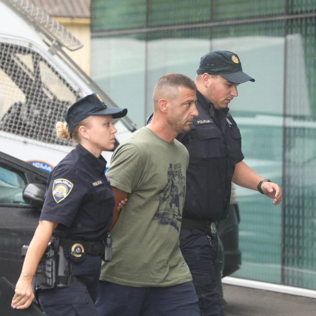 U prostorije Županijskog državnog odvjetništva u Varaždinu doveden je Danijel Trninić, osumnjičen za pucnjavu ispred noćnog kluba u Čakovcu