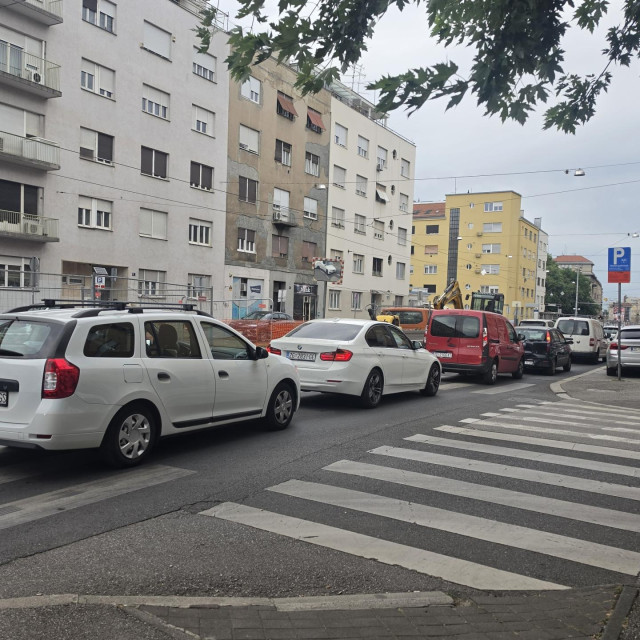 Gužva u Zvonimirovoj