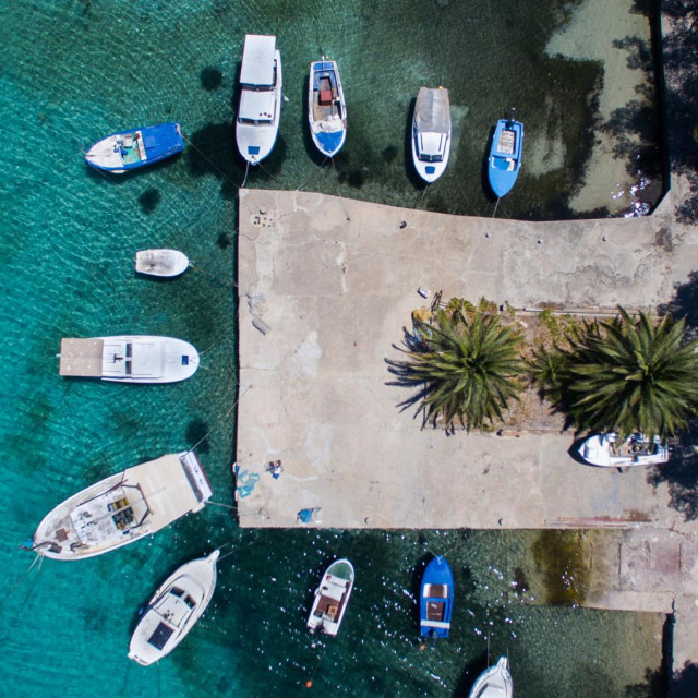 Lovište je najpoznatija uvala za nautičare na Pelješcu