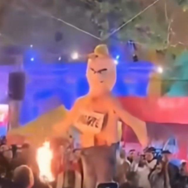 Paragvajci pale lutku s likom Kyliana Mbappea