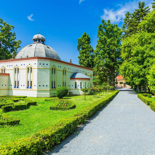 Julijev park s Centralnom blatnom kupkom