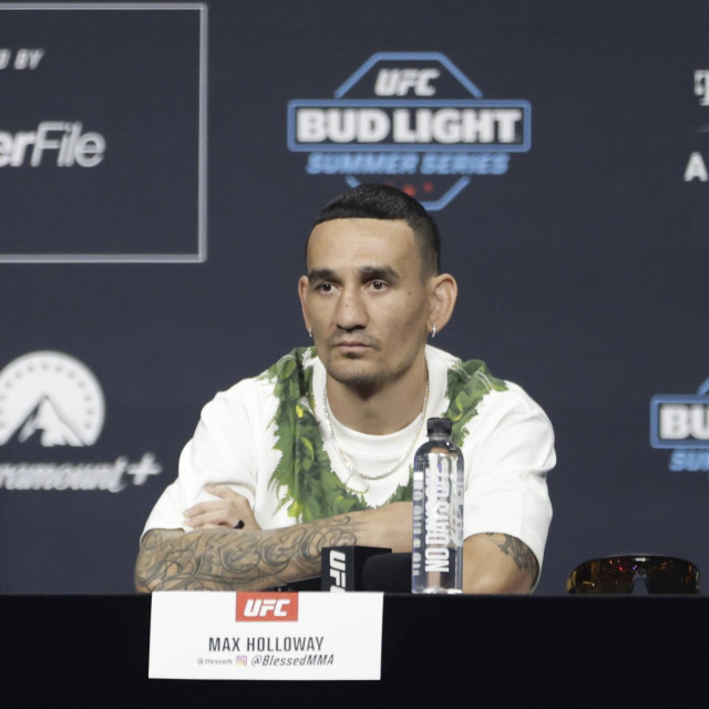 Max Holloway 