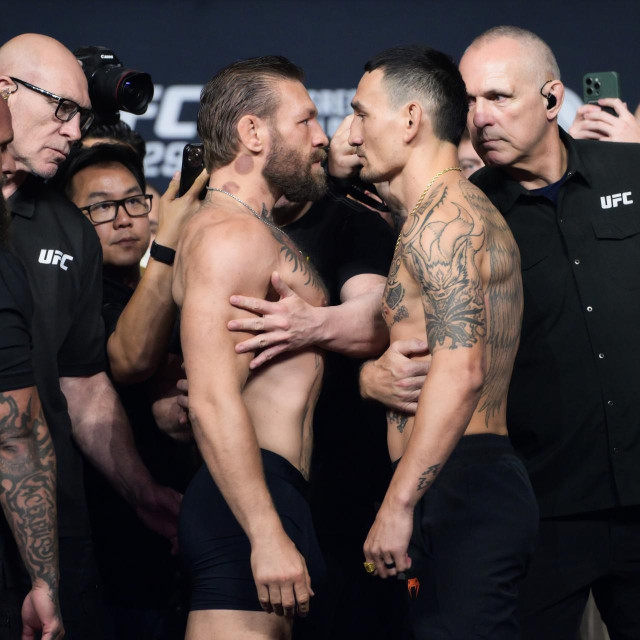 CONOR MCGREGOR i MAX HOLLOWAY 