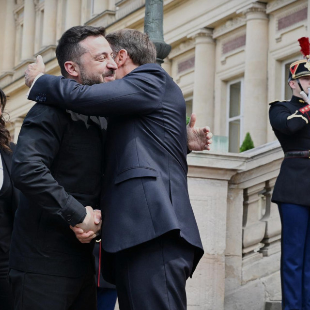 Emmanuel Macron i Volodimir Zelenski
