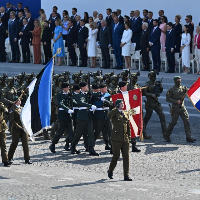 Hrvatski specijalci na mimohodu u Parizu