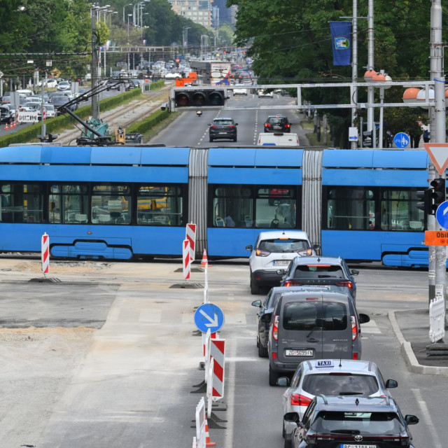 Radovi na križanju Vukovarske ulice i Savske ceste
