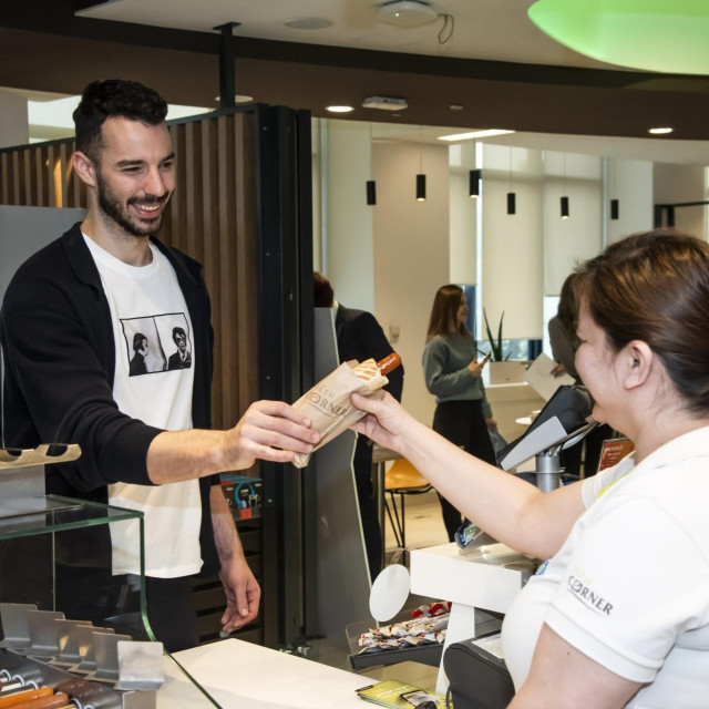 Fresh Corneri u okviru benzinskih crpki Ine ruše rekorde u prodaji hot doga