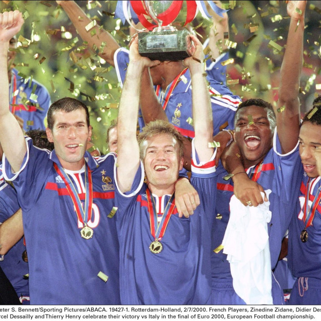 U Rotterdamu su Didier Deschamps i Zinedine Zidane s Francuskom postali europski prvaci 2000. godine, a dvije godine ranije kao suigrači su osvojili i naslov svjetskog prvaka