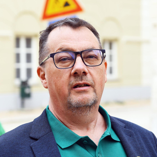 Gradski vijećnik Dobriša Adamec je u ime Možemo, SDP-a i SU poručio da gradska vlast nije poslušala građane
