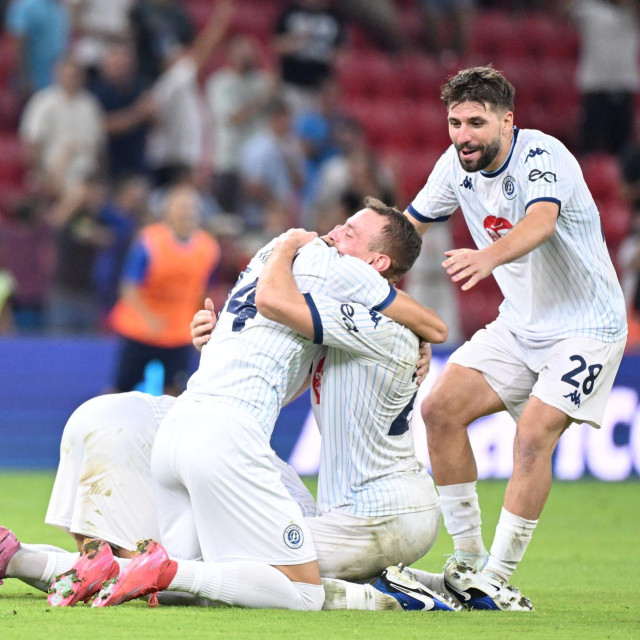 Slavlje igrača Dinamo Cityja nakon pobjede nad Hajdukom