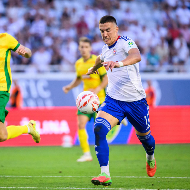 39262940