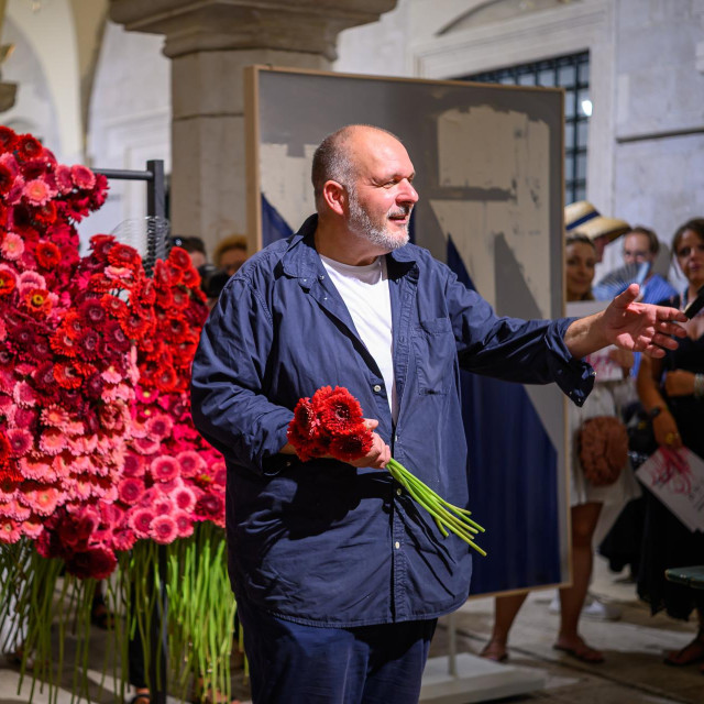 U sklopu 77. Dubrovačkih ljetnih igara, Saša Šekoranja u atriju Sponze otvorio je izložbu Sanjam Dubrovnik.
 