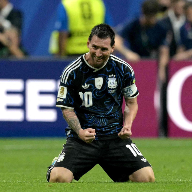 Lionel Messi slavi novi korak prema besmrtnosti