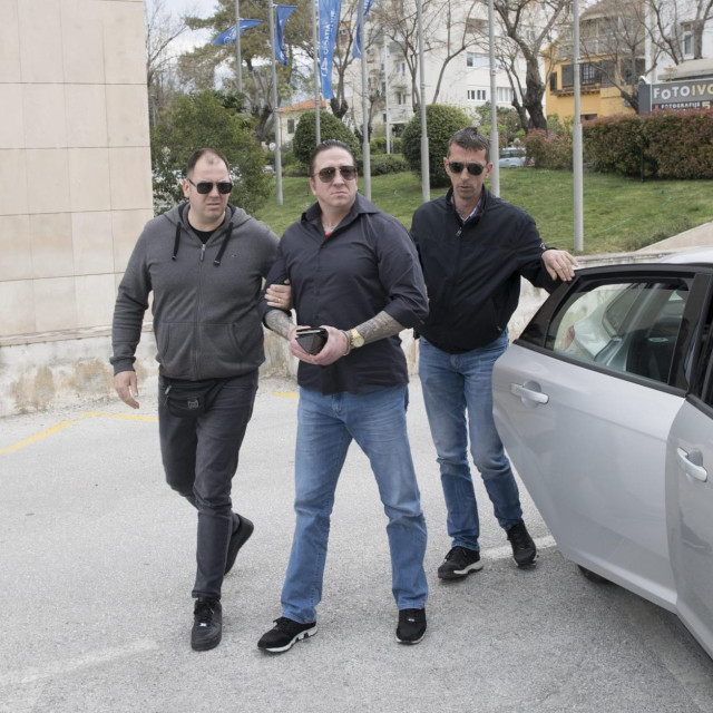 Ivan Giljanović u pratnji policijskih djelatnika (arhivska fotografija)