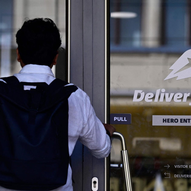Uber je ponudio 41,50 eura (47,60 dolara) po dionici Delivery Heroa