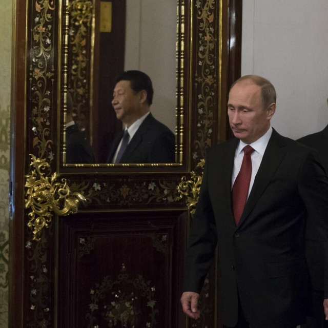 Vladimir Putin i Xi Jinping (arhivska fotografija)