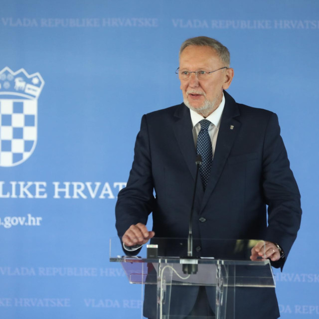 Davor Božinović