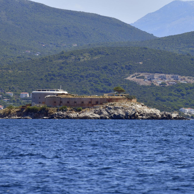 Otok Mamula